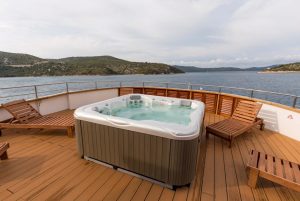 jacuzzi-mini-cruiser-equator